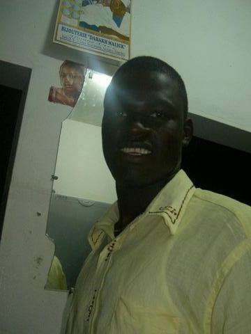 c abou niang un mec vraiment gentil c mon neuveu